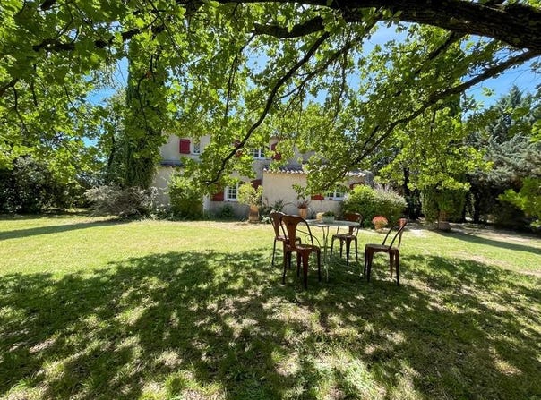 Châteauneuf-le-Rouge, Provence-Alpes-Côte-d'Azur 13790