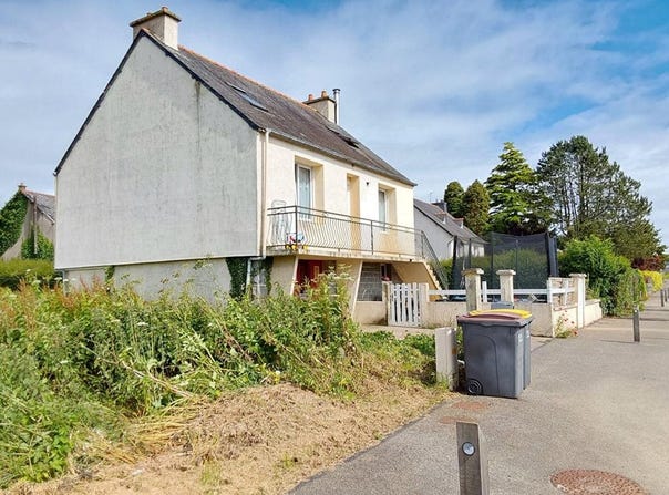 Corlay, Brittany 22320