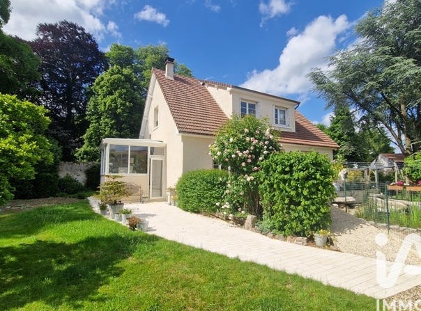 Le Plessis-Belleville, Hauts-de-France 60330