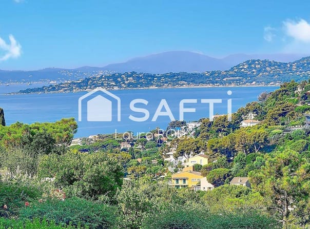 Roquebrune-sur-Argens, Provence-Alpes-Côte-d'Azur 83520