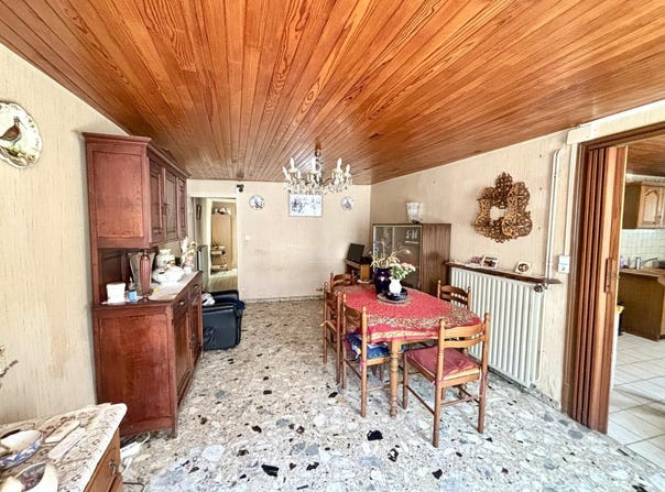 Chagny, Bourgogne-Franche-Comté 71150