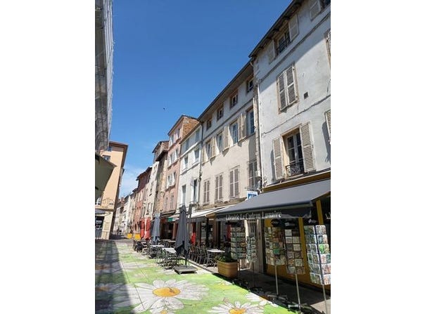 Macon, Bourgogne 71000