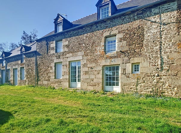 Combourg, Brittany 35270