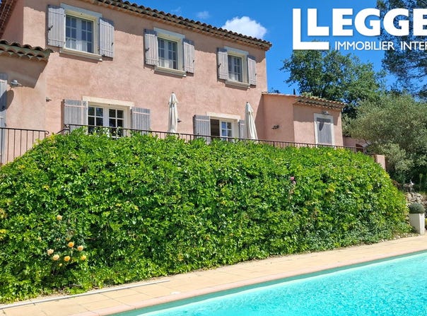 Entrecasteaux, Provence-Alpes-Côte d'Azur 83570