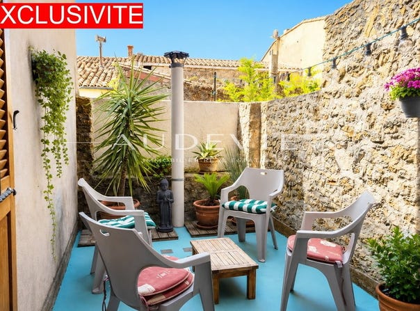 Lagrasse, Languedoc-Roussillon 11220