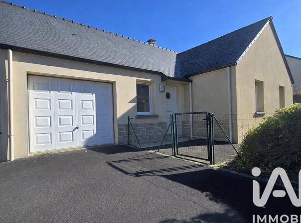 Pleurtuit, Brittany 35730
