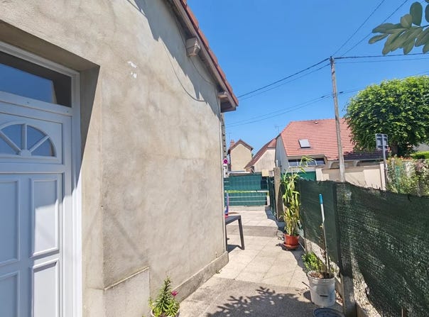Troyes, Aube 10000