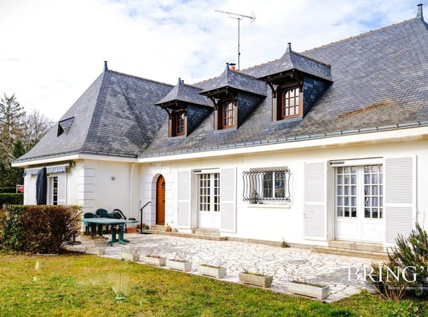 Bourgueil, Indre-et-Loire 37140