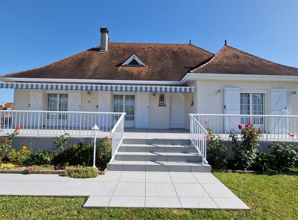 Agnos, Aquitaine 64400