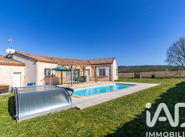 Valence, Occitanie 82400