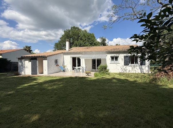 Saintes, Poitou-Charentes 17100