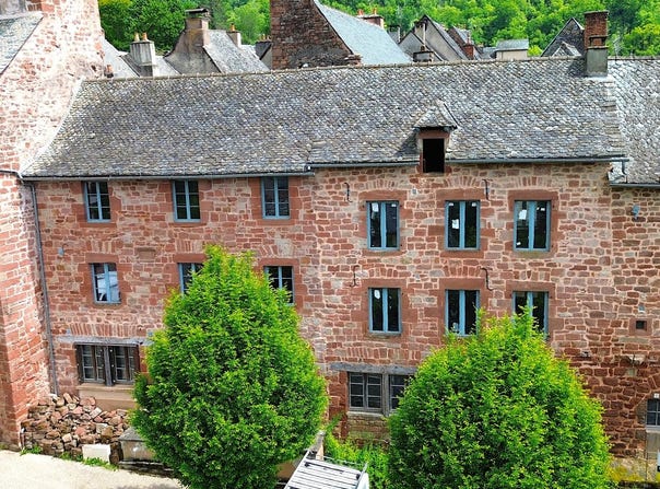 VILLECOMTAL, Occitanie 12580