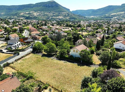 Millau, Occitanie 12100