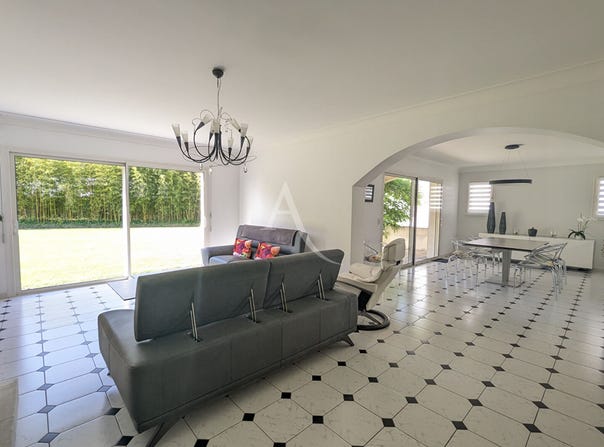 CHALLANS, Pays de la Loire 85300