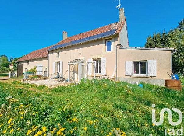 Donzy, Bourgogne-Franche-Comté 58220