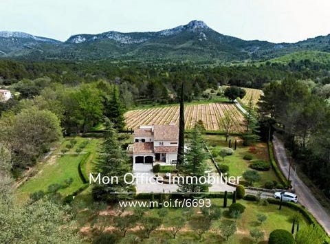 TRETS, Provence-Alpes-Côte d'Azur 13530