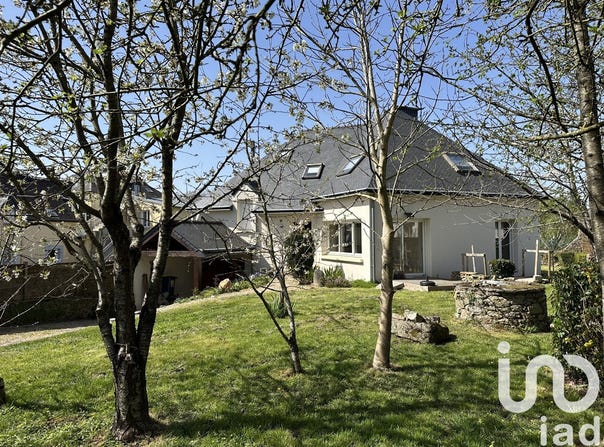 Hennebont, Brittany 56700