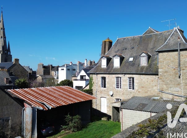 Guingamp, Brittany 22200