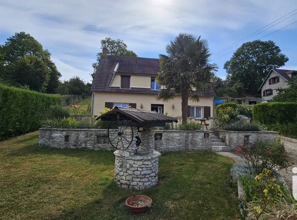 Gisors, Normandy 27140