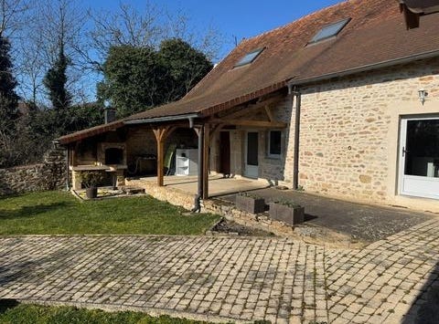 Couches, Bourgogne 71490