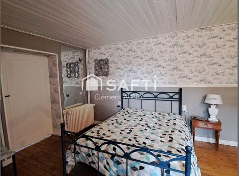 Saint-Pierre-Des-Landes, Pays de la Loire 53500