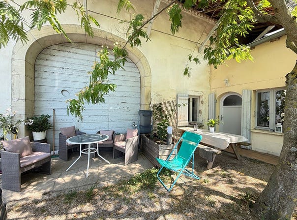 LONS-LE-SAUNIER, Bourgogne-Franche-Comté 39000