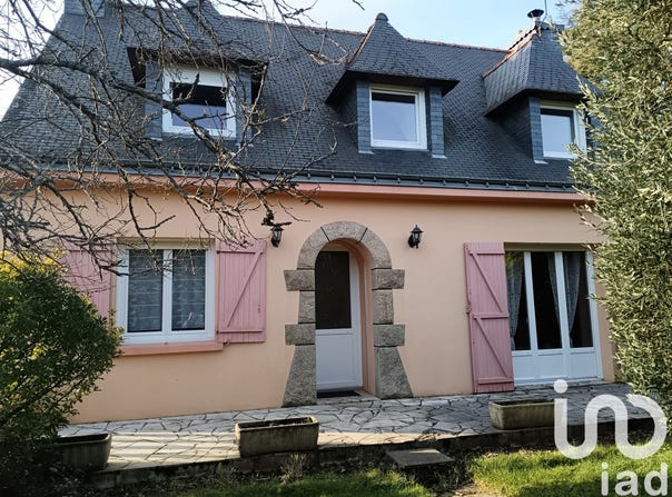 Pluméliau, Brittany 56930