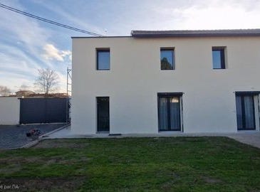 Lezoux, Auvergne 63190