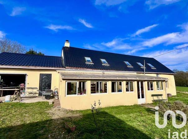 Grâce-Uzel, Brittany 22460