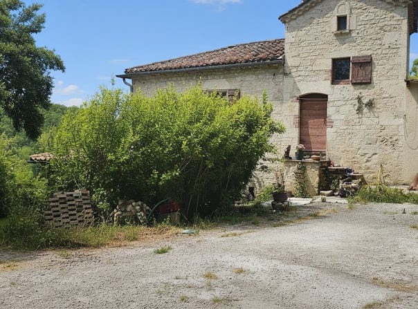 Sauveterre, Midi-Pyrénées 82110