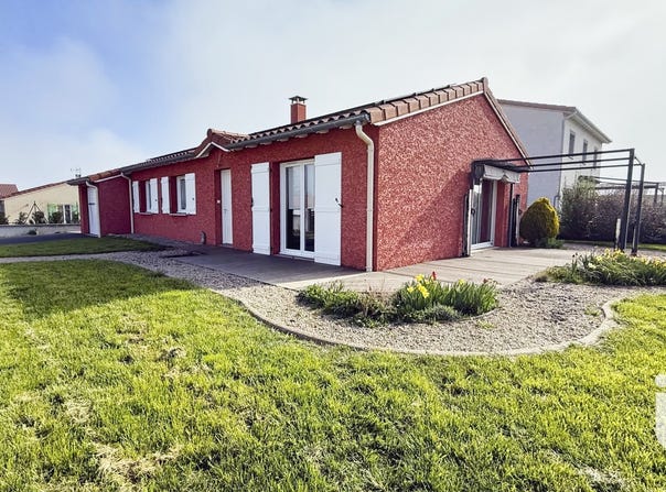 Bains, Auvergne-Rhône-Alpes 43370