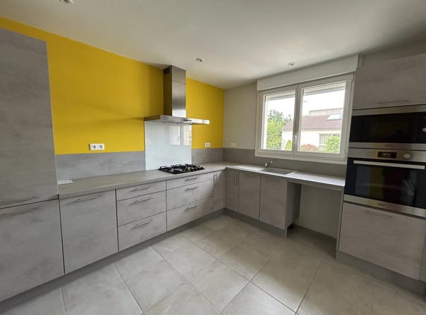 Thouars, Deux-Sèvres 79100