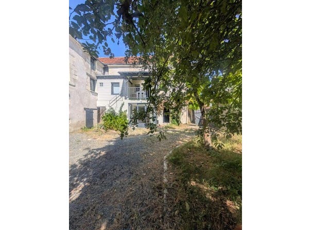 Chinon, Centre-Val de Loire 37500