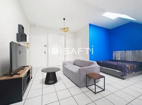 Reims, Champagne-Ardenne 51100