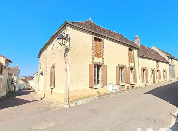 Ligny-le-Châtel, Bourgogne-Franche-Comté 89144