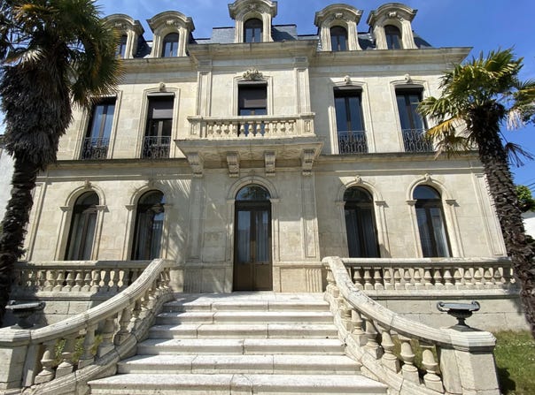 Saint-Jean-d'Angély, Charente-Maritime 17400