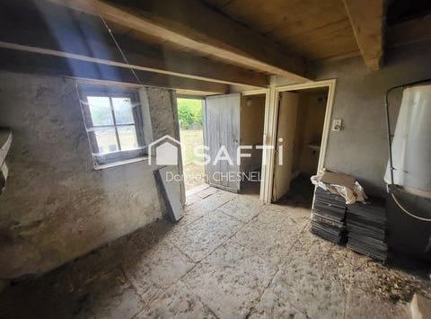 Ainay-Le-Chateau, Auvergne 03360