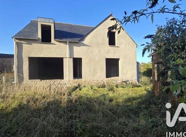 Lanvallay, Brittany 22100