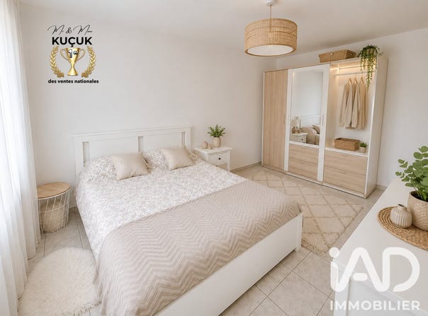 Sully-sur-Loire, Centre-Val de Loire 45600