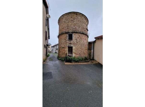 Busset, Auvergne 03270