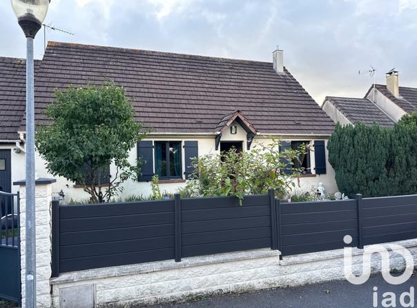 Crépy-en-Valois, Hauts-de-France 60800