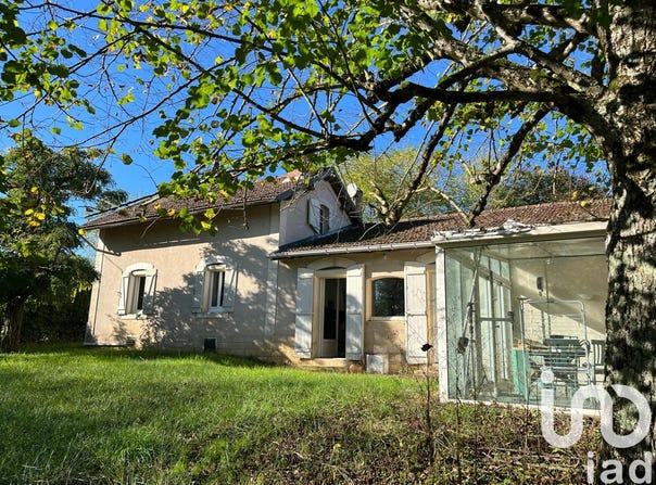 Escamps, Bourgogne-Franche-Comté 89240