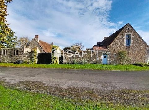 Tauxigny Saint Bauld, Centre 37310