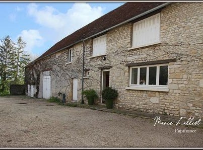 YEVRE LE CHATEL, Centre 45300