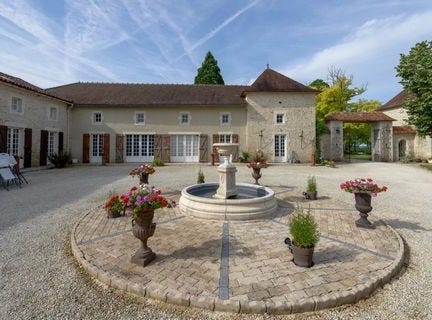 Chef-Boutonne, Deux-Sevres
