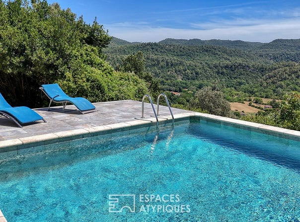 MEOUNES LES MONTRIEUX, Provence-Alpes-Côte d'Azur 83136