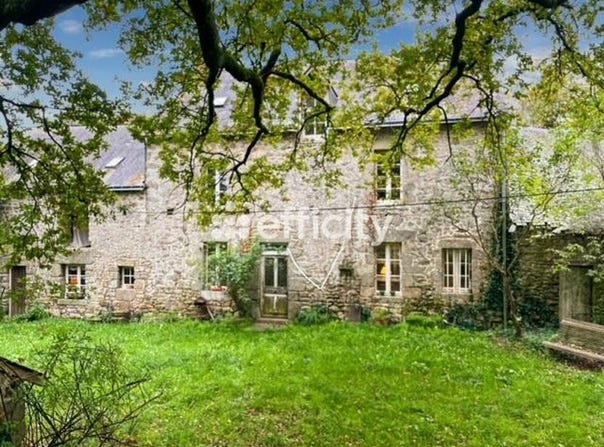 Montsûrs, Pays-de-la-Loire 53150