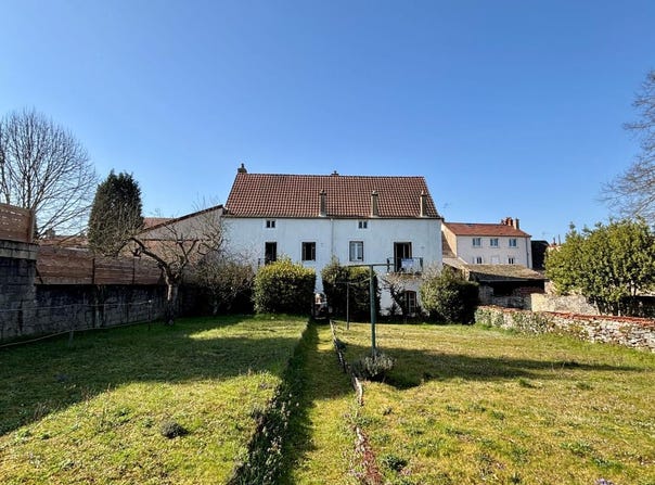 Chagny, Bourgogne-Franche-Comté 71150