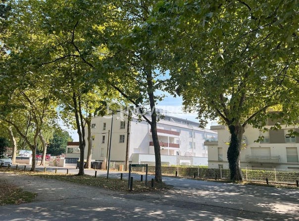 Pau, Aquitaine 64000