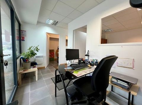 TRELAZE, Pays de la Loire 49800